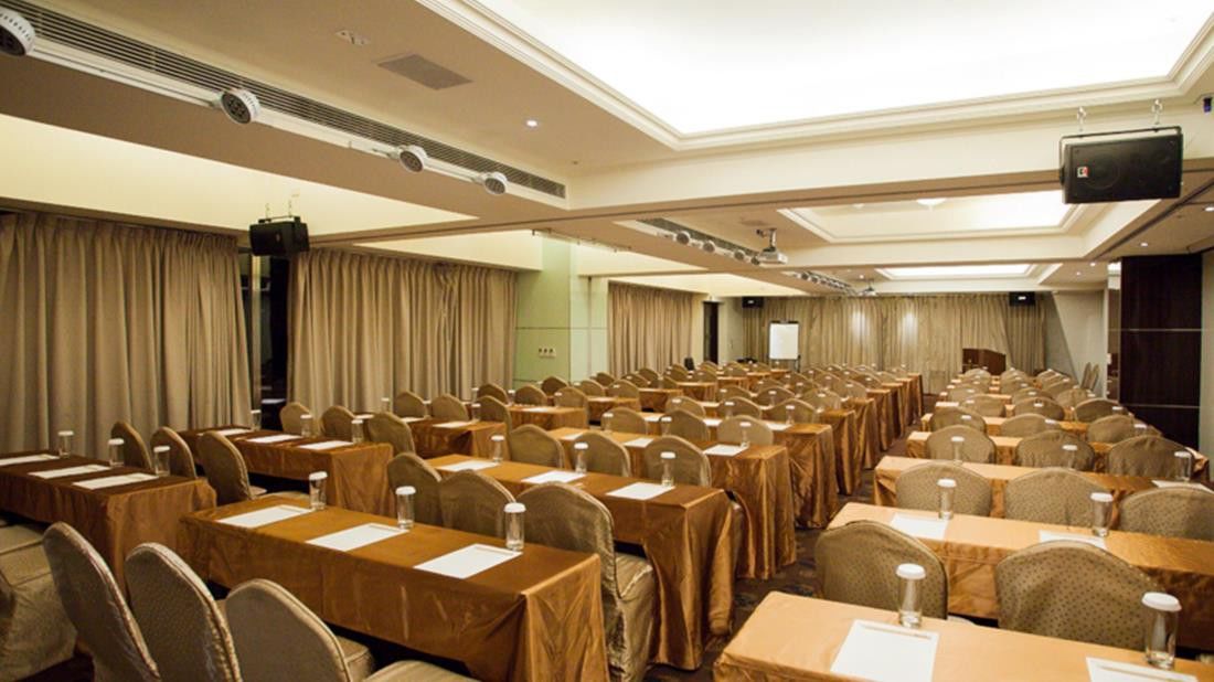 Capital Hotel Тайбэй Экстерьер фото